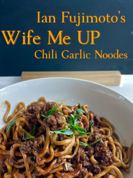 Spicy chili garlic wife me up noodles made with ground turkey, tossed in homemade red chili oil and topped with sliced green onions